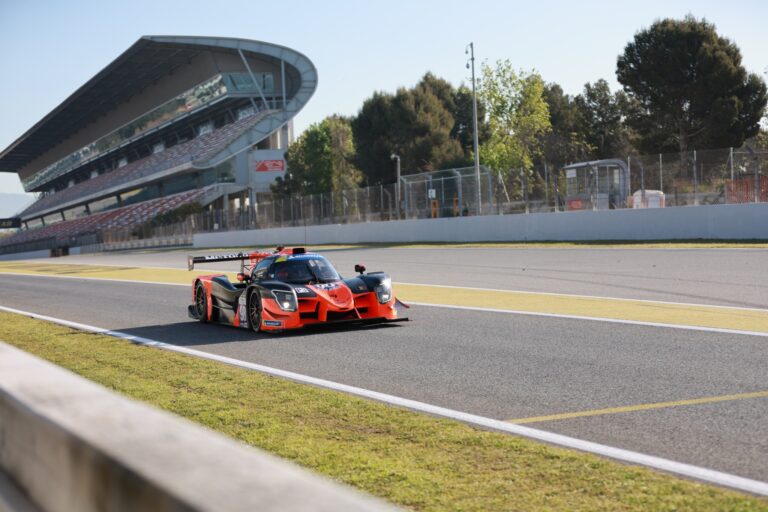 Barcelona, Spain. 8th Apr 2026. #98 Ligier JS P325 - Toyota of Eric DE DONCKER (BEL) and Gillian HENRION (FRA) (MOTORSPORT98) prototype screams down the main straight during the morning session, pushing for maximum velocity as it heads toward the first sequence of corners.. Credit: Craig Allan-McWilliams/Alamy Live News